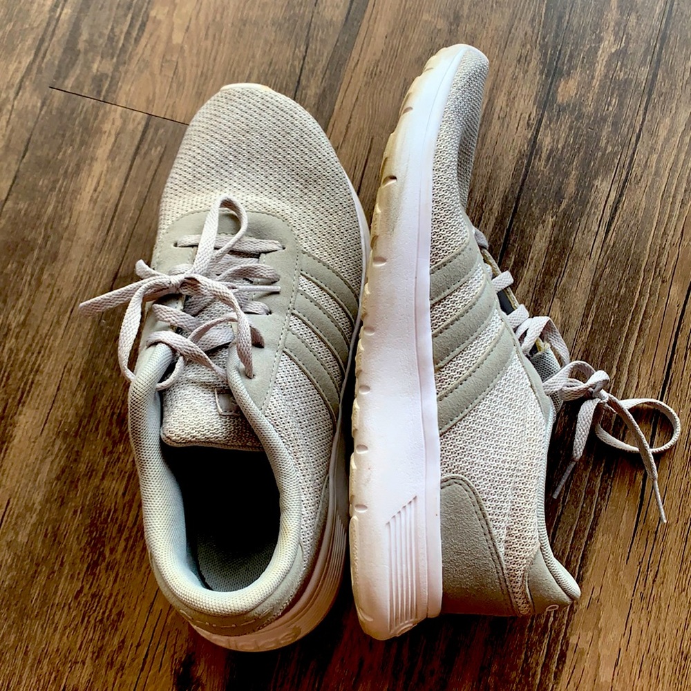 Grey women’s Adidas sneakers Size 7